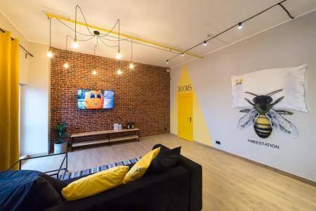 Bee Station - 4