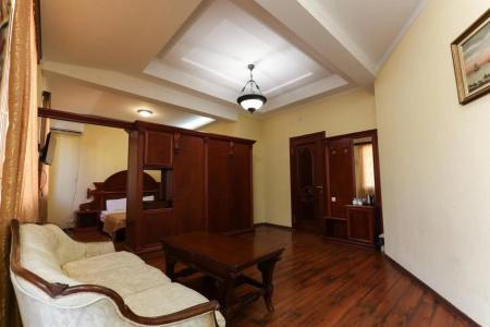 Aeetes Palace - 13