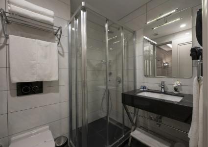 Le Petit Palace - Special Category - 42