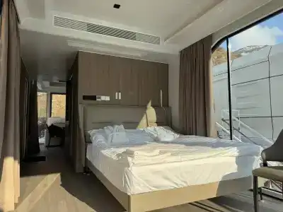 Capsule Hotel - 4