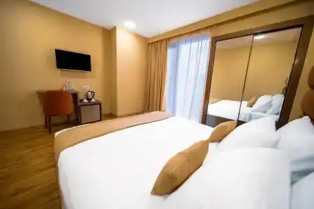 Residence Plaza - 25