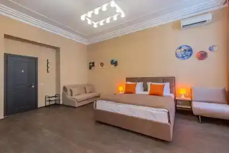 R&B на М. Морской 6 - 3