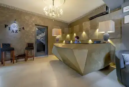 Piazza - 3