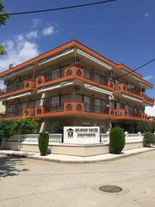 Milonas House - 4