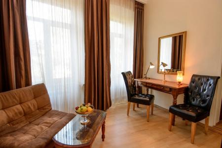 Boutique British House - 6