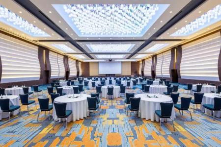 Holiday Inn - The Business Park, An Ihg - 16