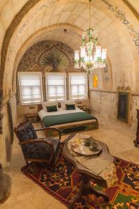 Solo Cave Suites - 28