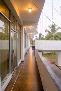 White Palace - 15