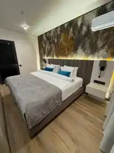 Tau-House - 24