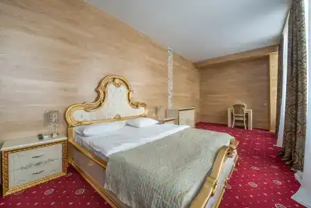 Гранд Белорусская - 27