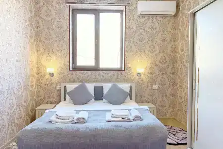 Nanosh East - 6