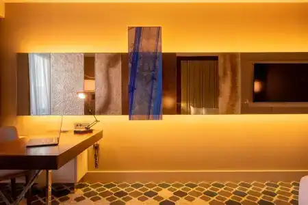 International (б. Intercontinental) - 14