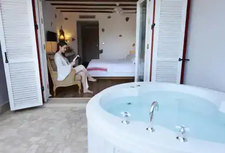 Unique-Boutique Class - Adults Only - 21