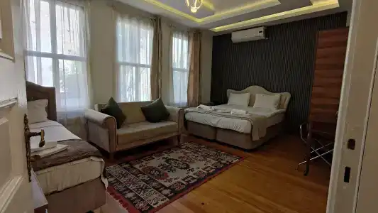 Nuray - 22