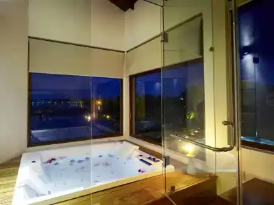 Amaranthe Bay Resort & Spa - 22