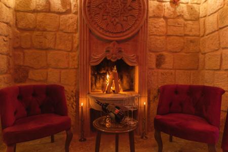 Solo Cave Suites - 132