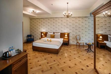 Porta Caucasia Kazbegi - 40