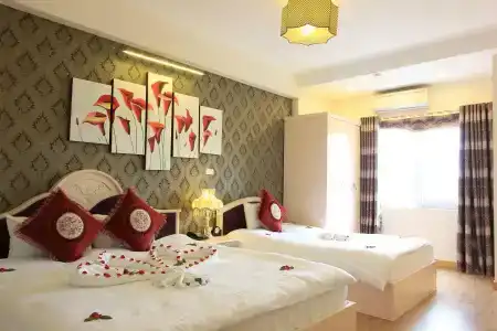 Splendid Star Boutique - 9