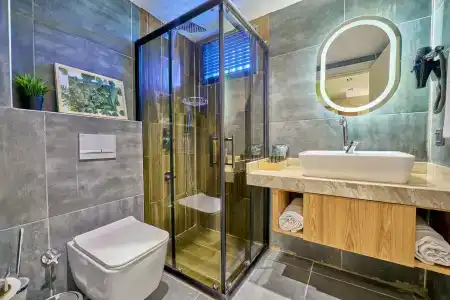 Der Inn Hotel Lara - 12