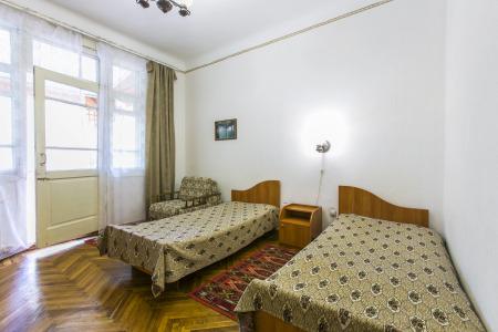 Алуштинский - 22