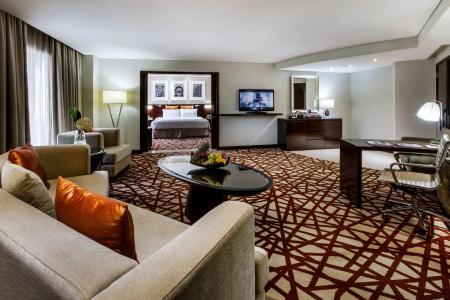 Crowne Plaza Dubai Deira, An Ihg - 2