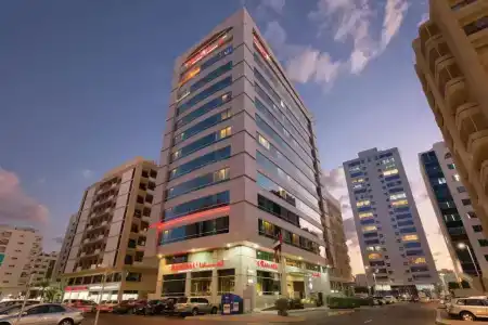 Ramada Downtown Abu Dhabi - 11