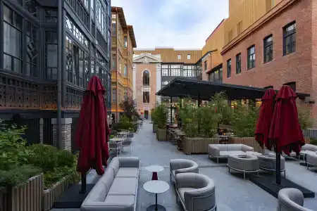 Radisson Red - 10