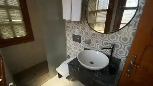 WOO Town Suites - 36