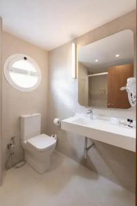 Rh Riviera - Adults Only - 22