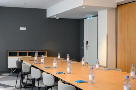 Holiday Inn Express Almaty - 19