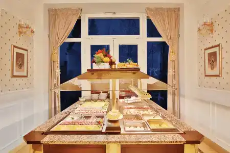 Sun Palace Spa & Wellness - 10