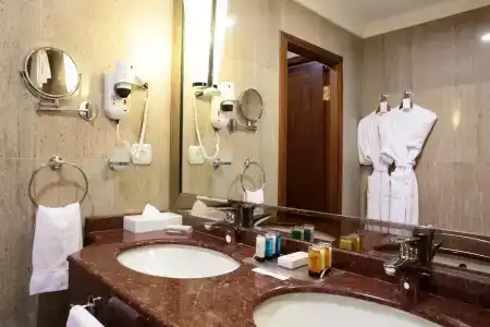Crowne Plaza Minsk - 12