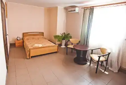 Travel House - 3