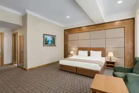 Wyndham - 43