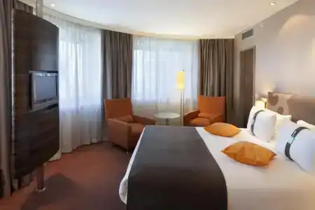 Holiday Inn Almaty - 23