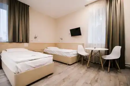 Романов - 143