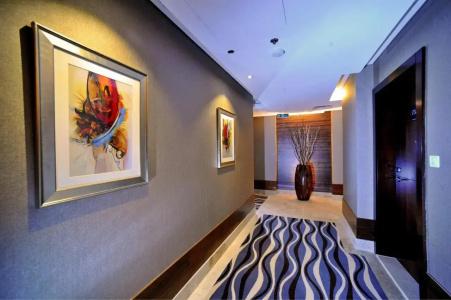 Ramada Abu Dhabi Corniche - 7