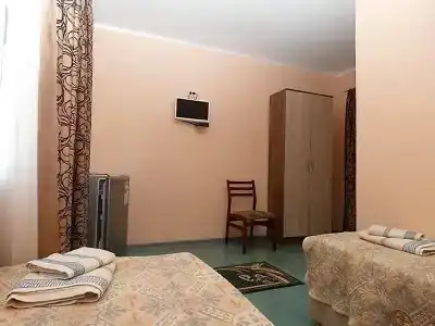 Зелёный дворик - 12