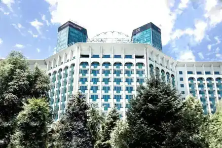 Рахат Палас - 1