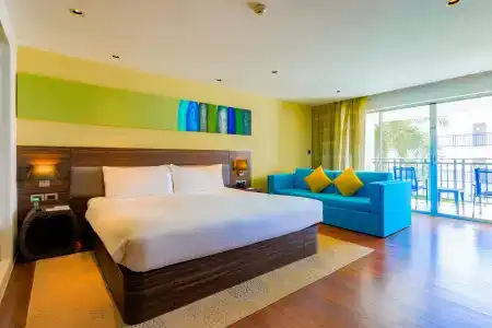 Holiday Inn Phuket Beach - 6