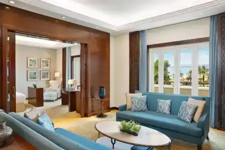 The Ritz-Carlton - 16