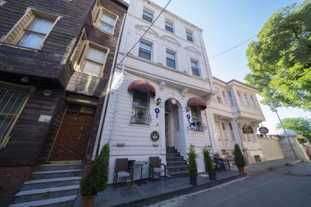Solomon's Mansion Hotel - 0