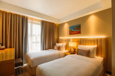 Marjan Plaza - 28
