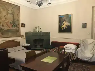 Gutsa Artists Mini-Hotel - 22