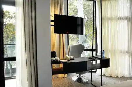 Just Inn Tbilisi - 8