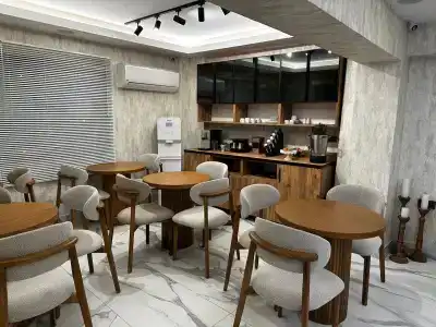 Rexee - 4