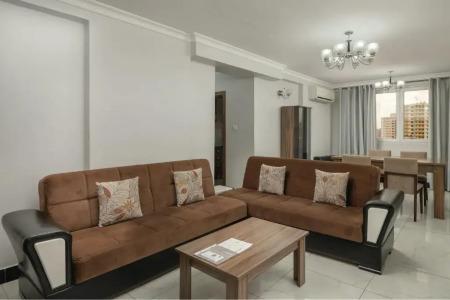 Golden Tulip - 27