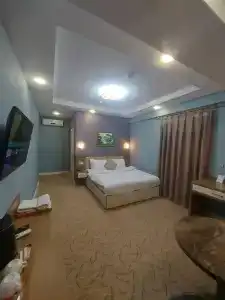Royal Meridien - 42