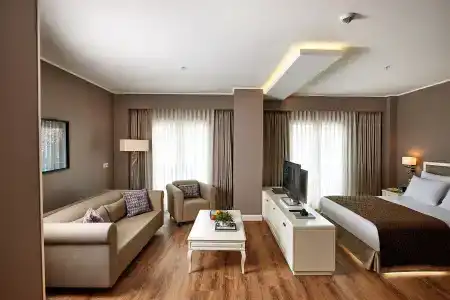 Renata Boutique Sisli - 0