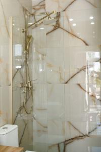 Silver House - 128